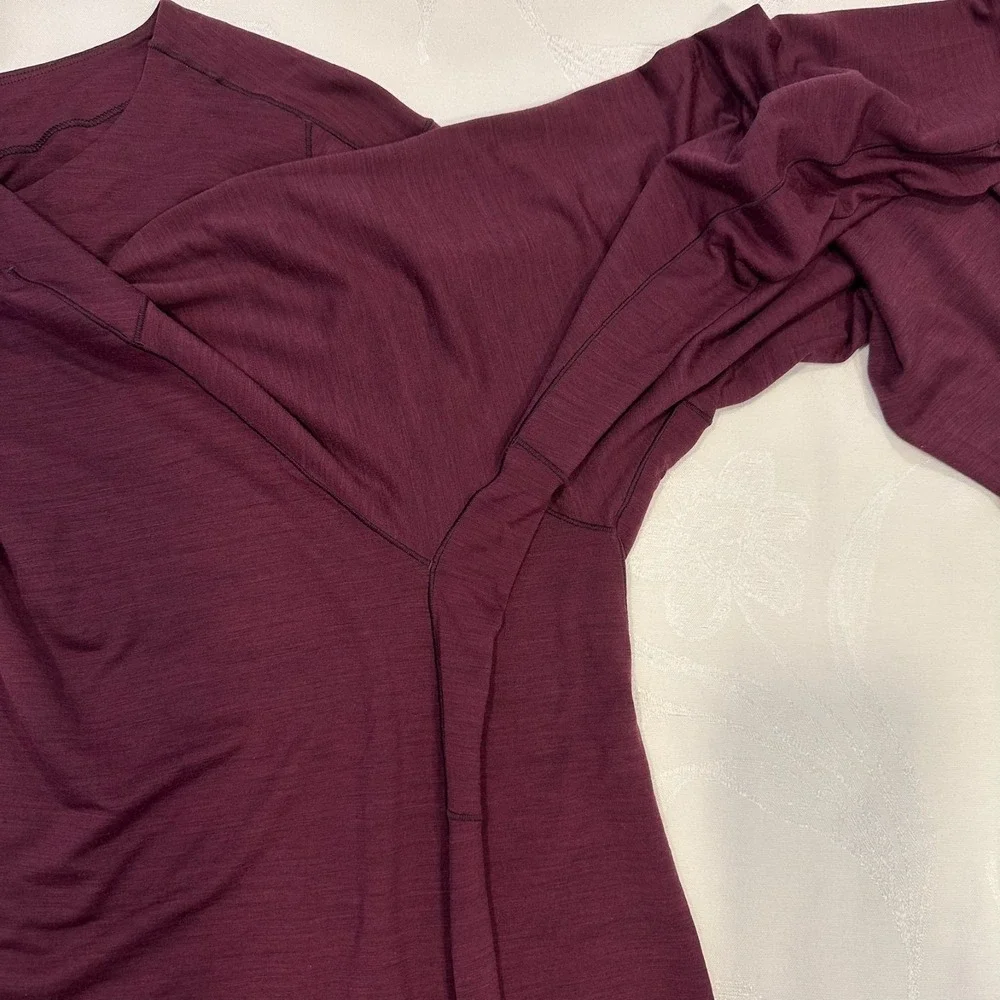 Lululemon Size-XL‎ Refract Long Sleeve Wool lab Black Cherry Deep Fuschia